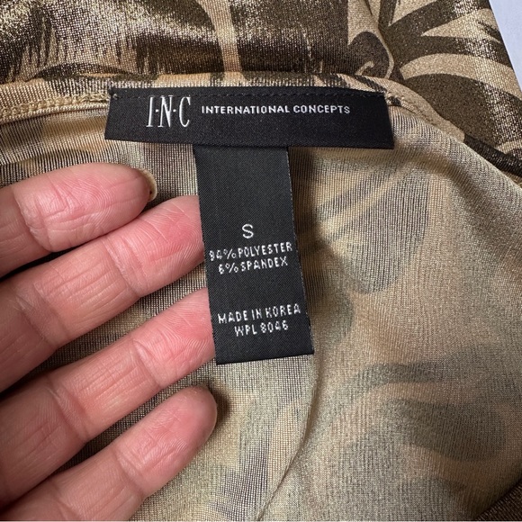 INC International Concepts Gold Wrap Top Women’s Sz Small intricate patterns - Picture 4 of 5